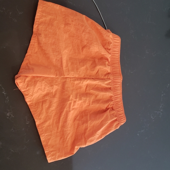 Levis orange shorts XS - Picture 3 of 4